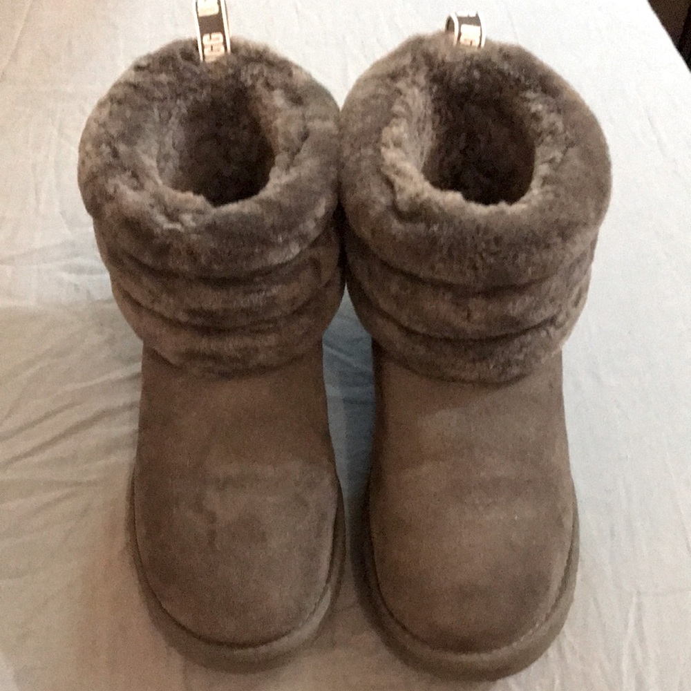 Ugg classic fluff mini quilted boots